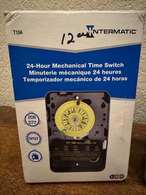 Intermatic T104 24-Hour Mechanical Timer Switch 208–277 VAC DPST Indoor Snap In